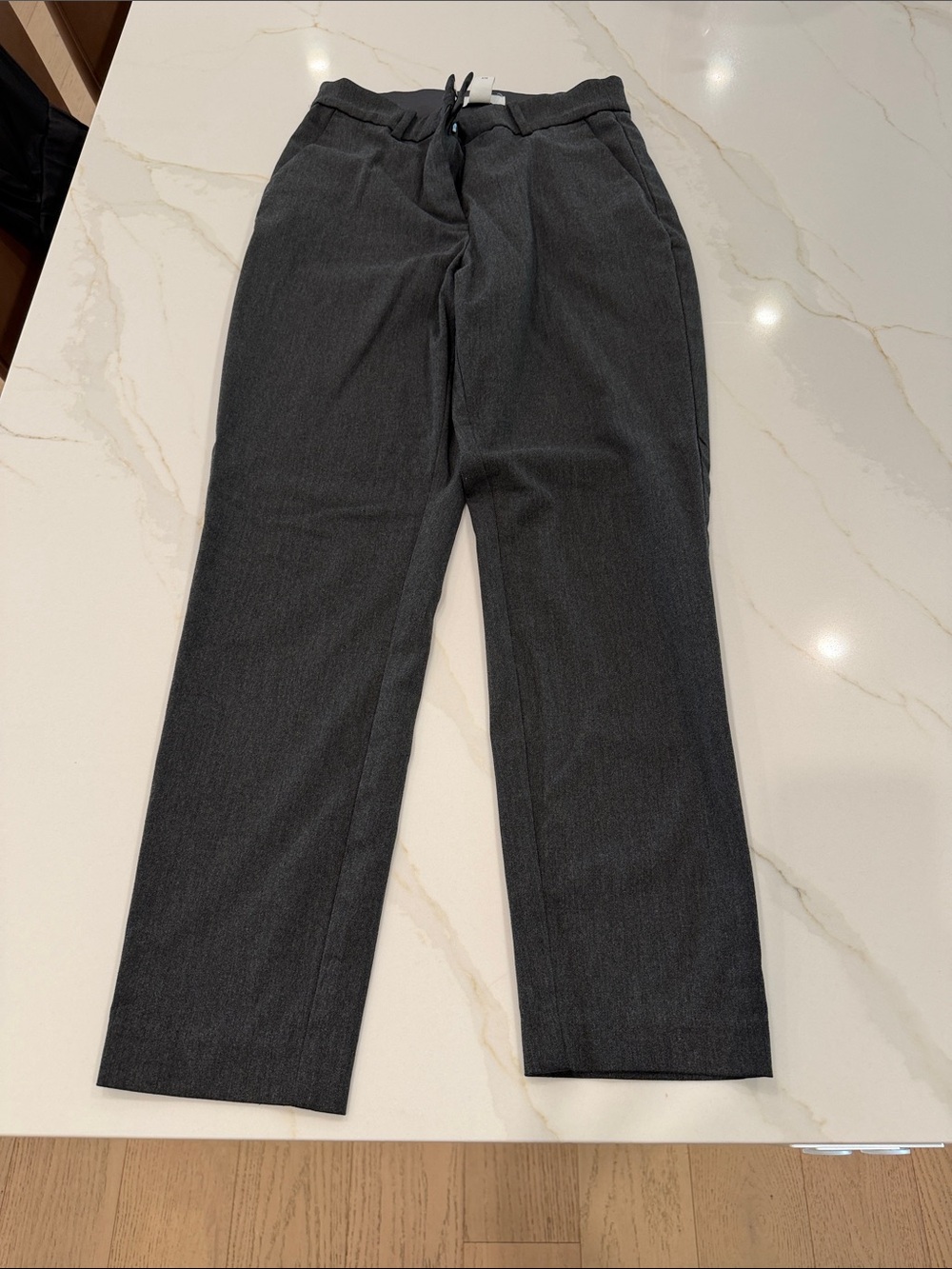 H&M Women’s Charcoal Gray Chinos - Straight Fit size US 4